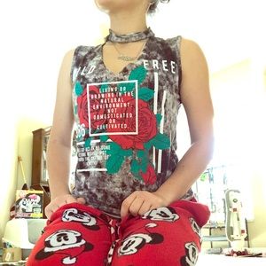 Wild n Free Choker T-Shirt